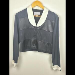 Vintage 90s Black White Cropped Button Front Blouse White Collar Cuffs SIZE 6